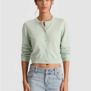 Alice + Olivia Dollie Cropped Cardigan - Sage Green
